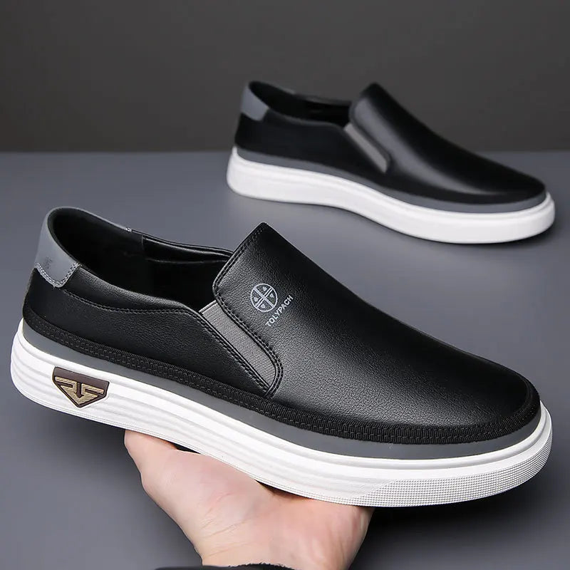Tênis de Couro Legítimo Slip-On