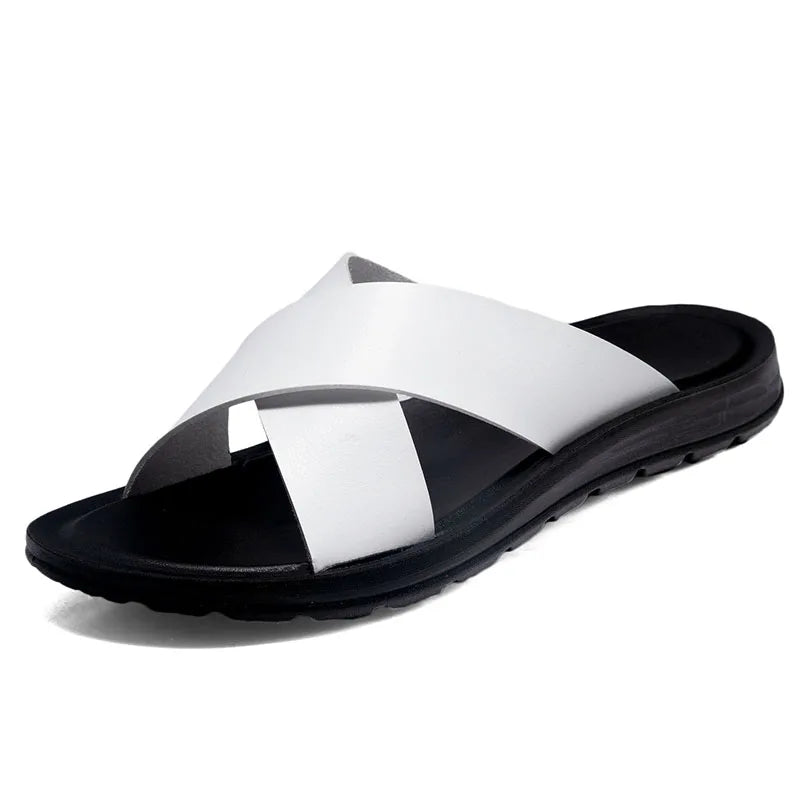 Chinelo de Couro Slip-On