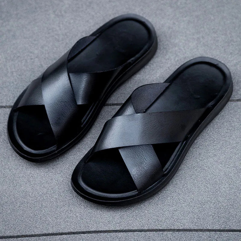 Chinelo de Couro Slip-On