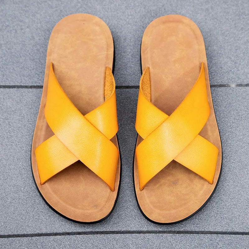 Chinelo de Couro Slip-On