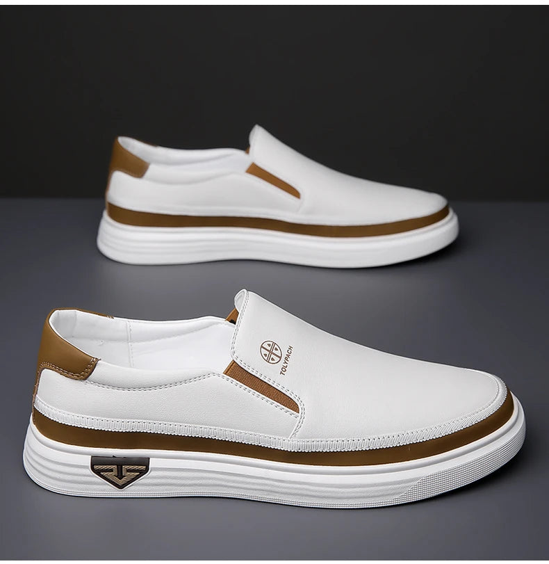 Tênis de Couro Legítimo Slip-On